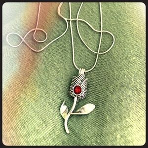 Rose Pearl Pendant Necklace